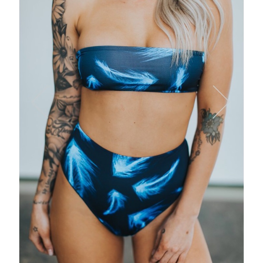 Bikini Set - Strapless Top + High-Waisted Bottom